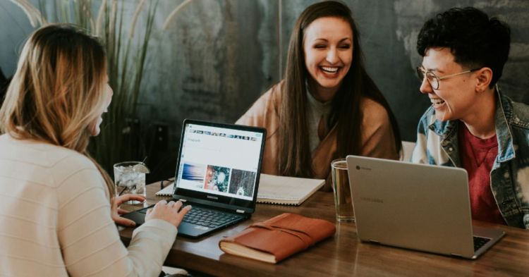 Helen Northern What Are the Differences Between B2B and B2C Copywriting Blog